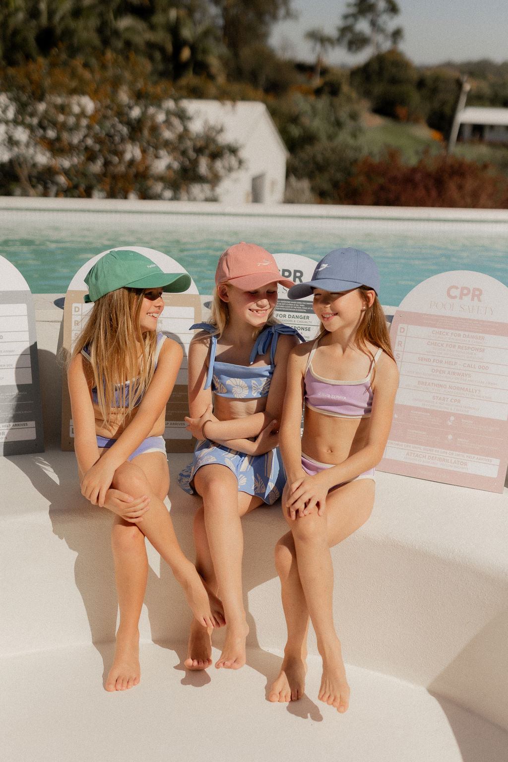 Pandanus & Palm Mermaid Cap in coral cotton twill