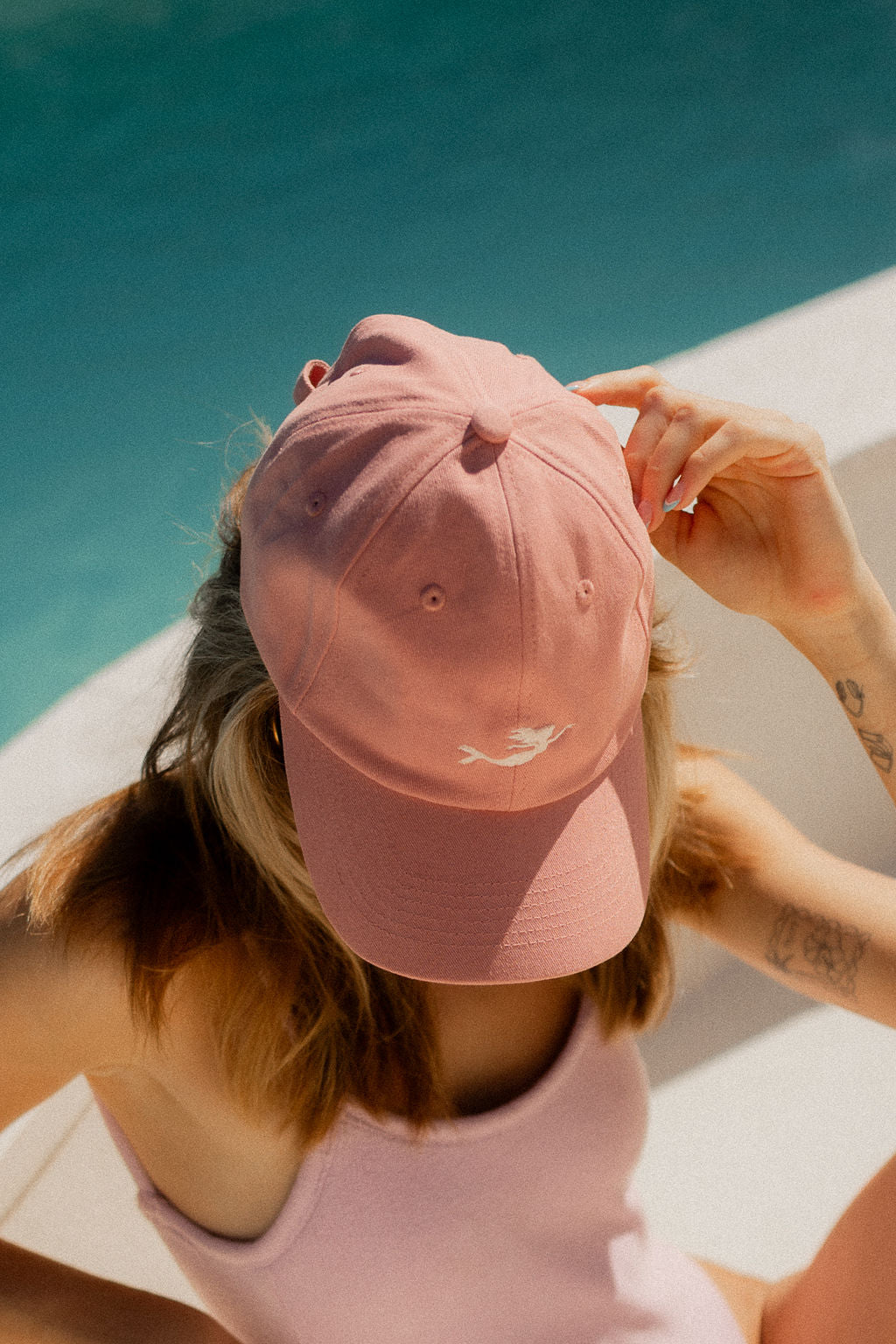 Pandanus & Palm Mermaid Cap in coral cotton twill