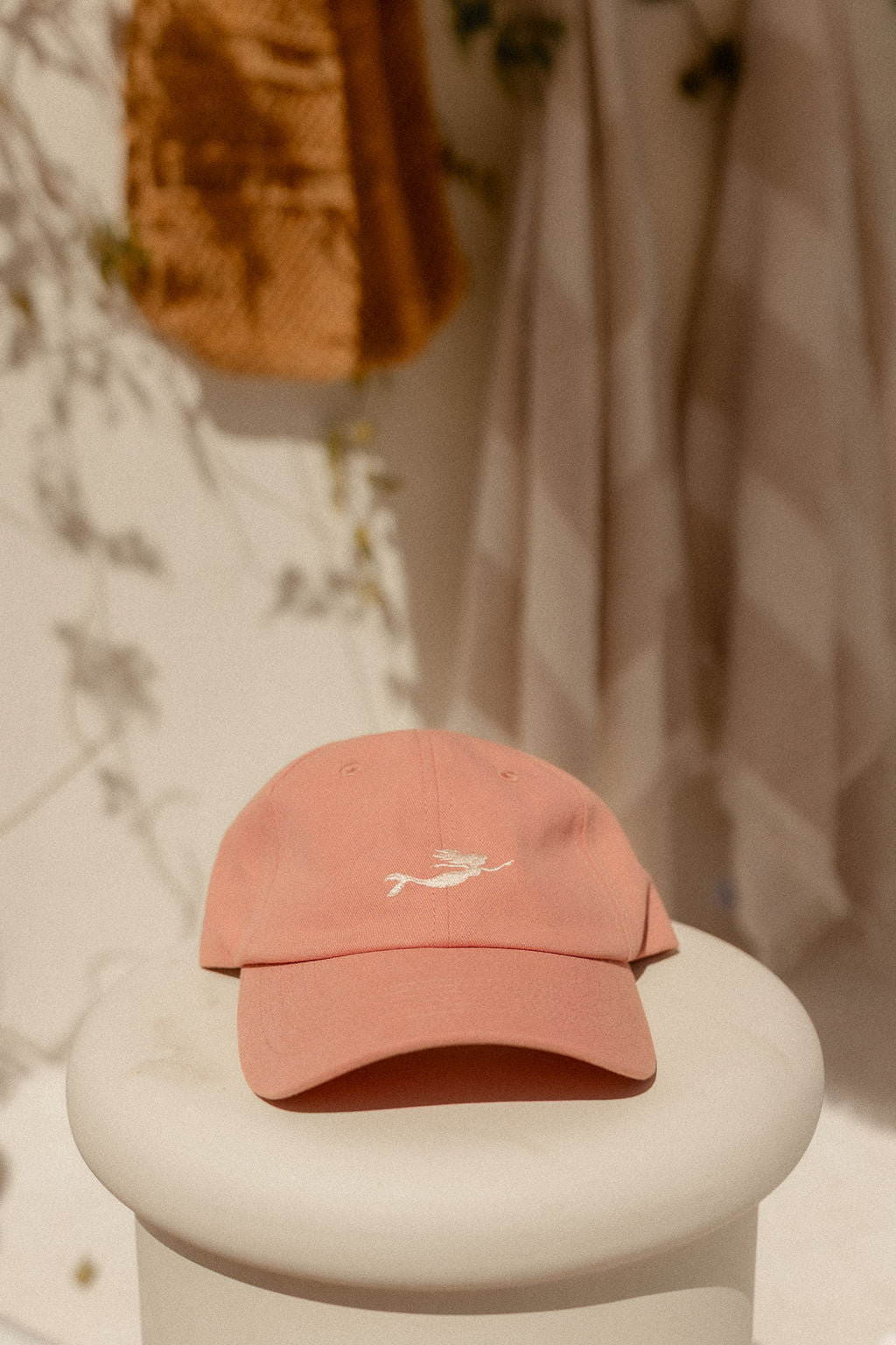 Pandanus & Palm Mermaid Cap in coral cotton twill