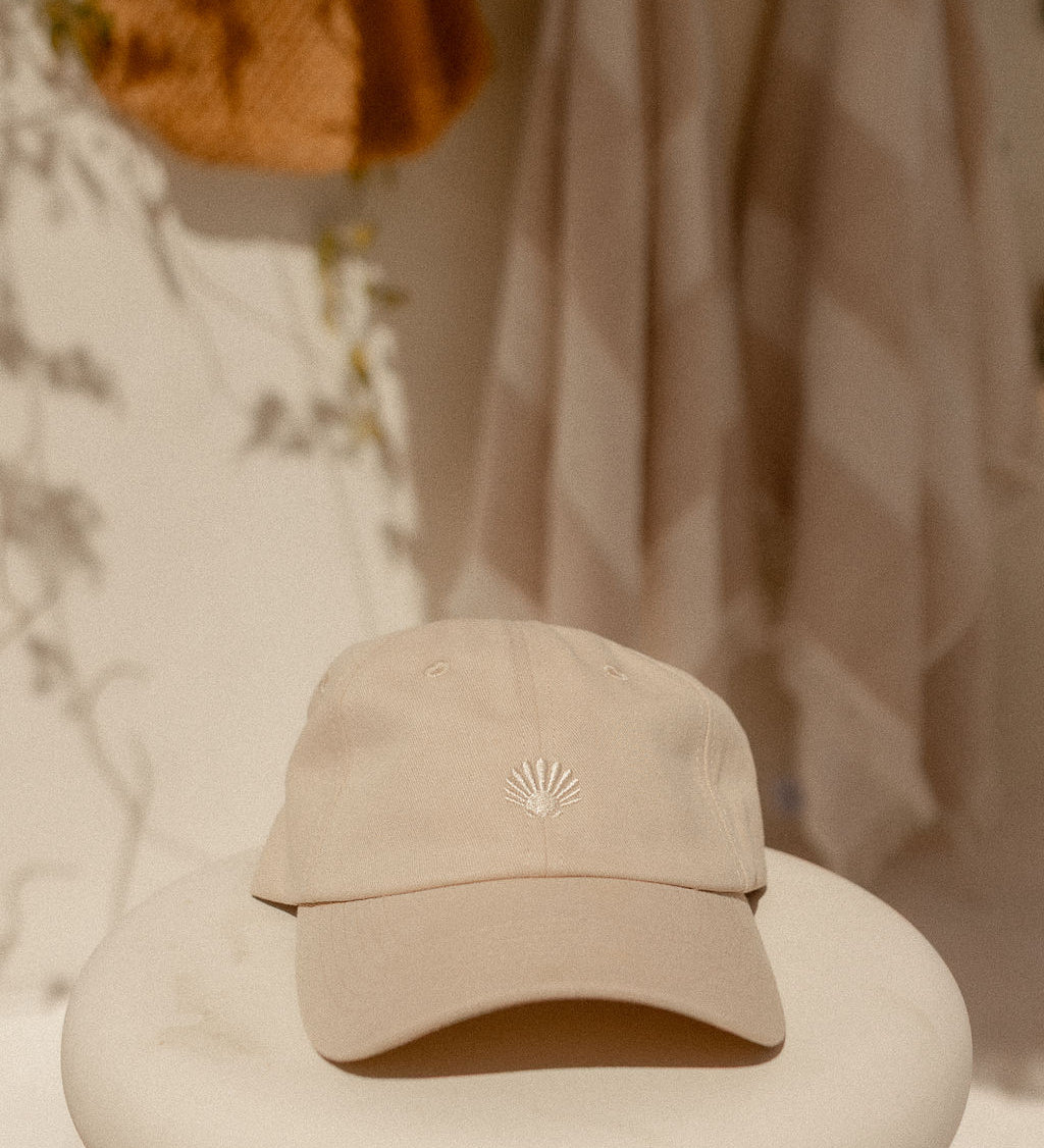 Pandanus & Palm Shell Cap in sand cotton twill