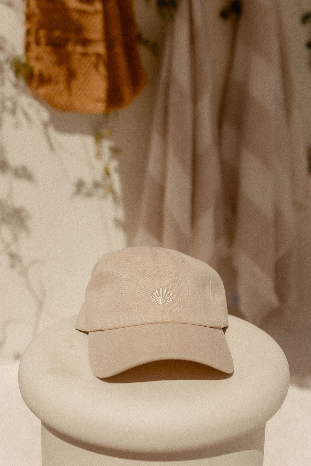 Pandanus & Palm Shell Cap in sand cotton twill